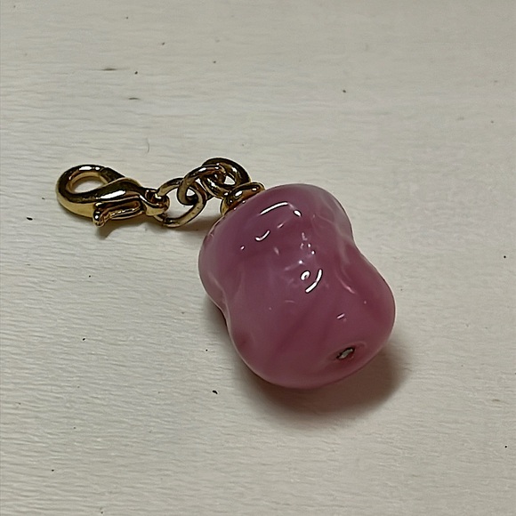 Pink charm - Picture 2 of 4